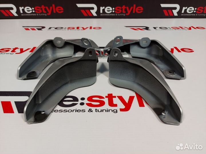 Брызговики Toyota Vitz XP130 2014-2016г