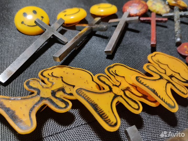 Значки postal2-4