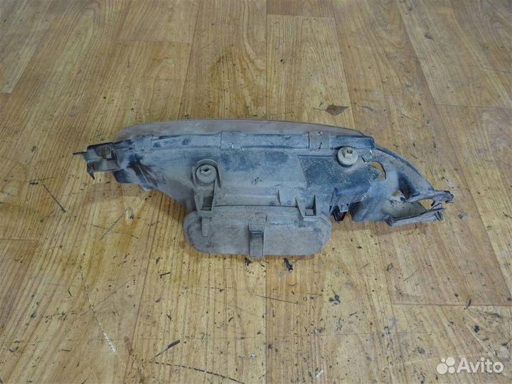 Фара правая Ford Mondeo I 1993-1996