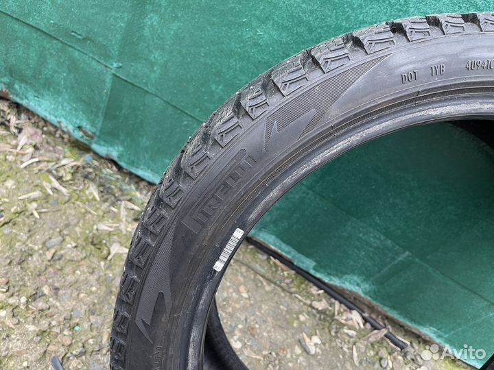 Pirelli Ice Zero 2 225/40 R18 92H