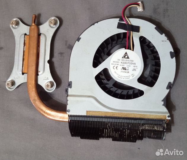 Кулер с радиаторной трубкой для ноутбука Samsung
