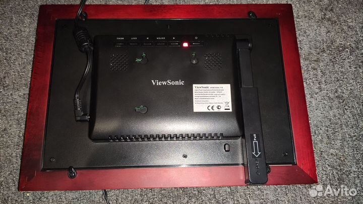 Цифровая фоторамка ViewSonic VFM1036W