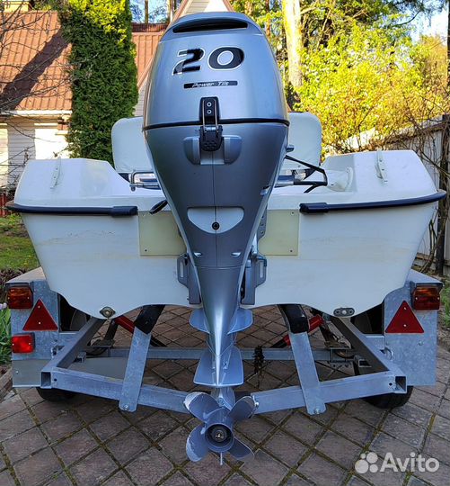 Лодка nissamaran laker 410