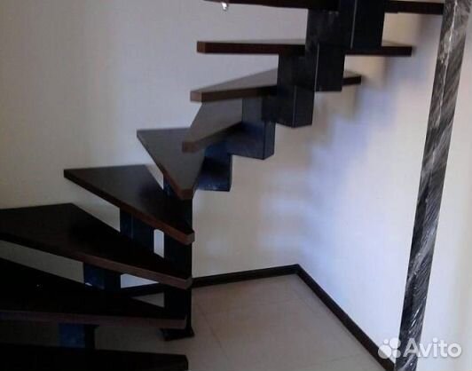 Лестница на второй этаж