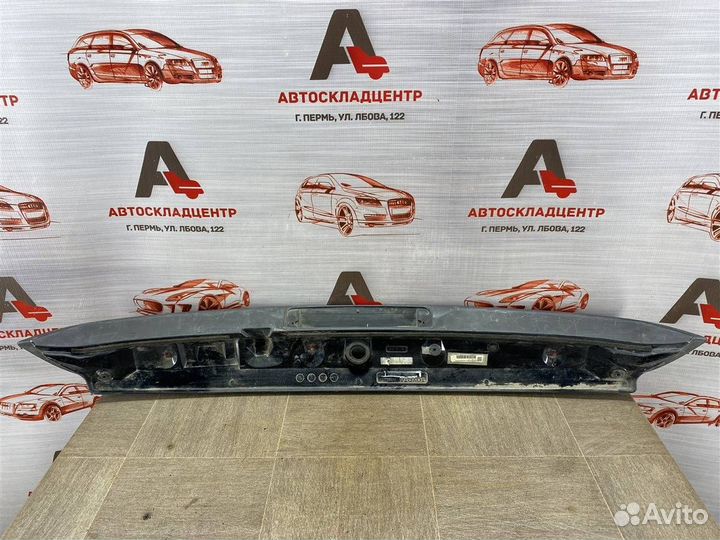 Спойлер двери багажника Toyota RAV4 с 2005-2013 г