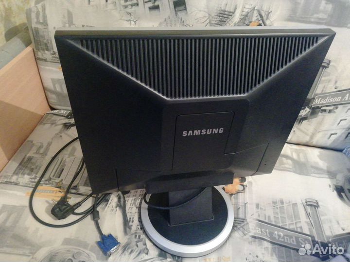 Монитор Samsung syncmaster 940n