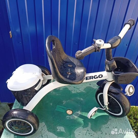 Детский трехколесный велосипед