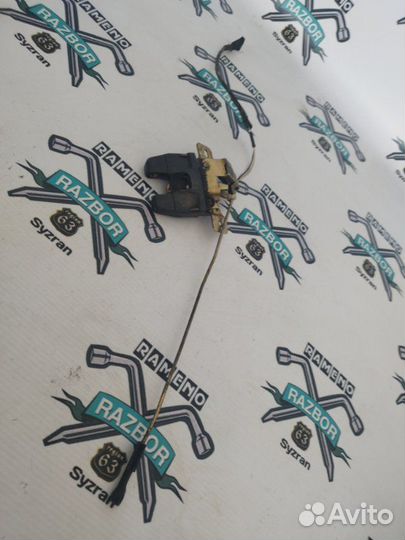 Замок багажника Volkswagen Passat BSD 1989