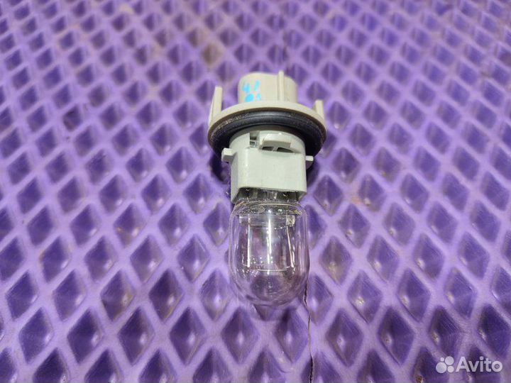 Лампа задняя левая Mitsubishi Outlander