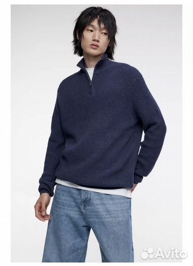 Свитер вязаный с воротником стойкой на замке