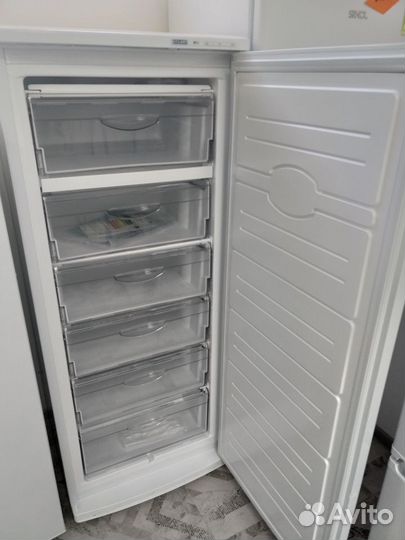 Морозильная камера Атлант 7184-003