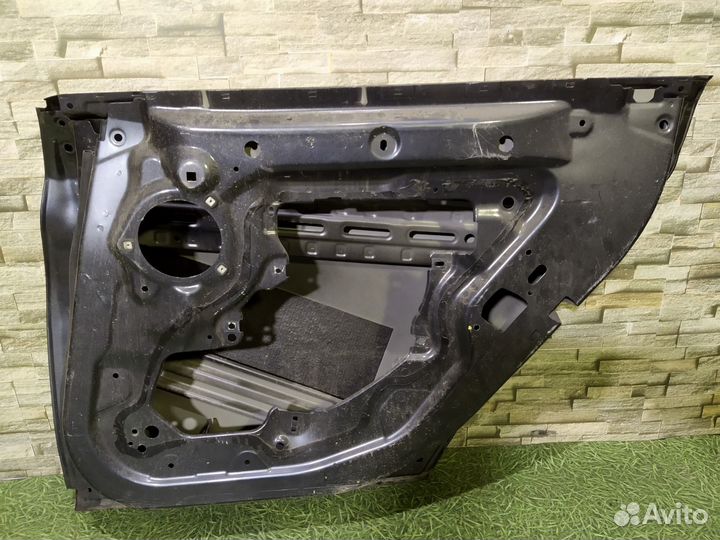 Дверь задняя правая прав. зад. BMW 4-серия