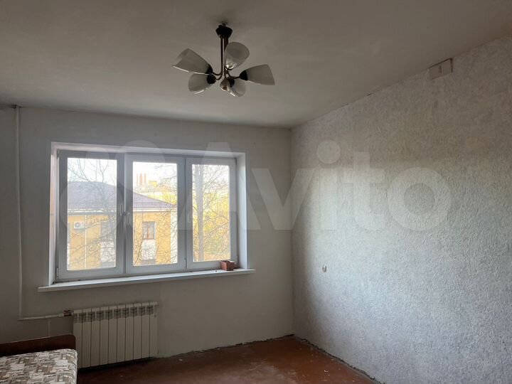 2-к. квартира, 55 м², 3/9 эт.