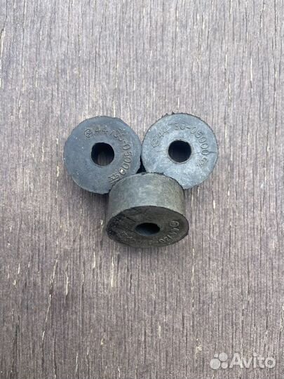 Втулка заднего амортизатора верхняя musso