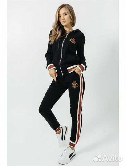 Спортивный костюм женский