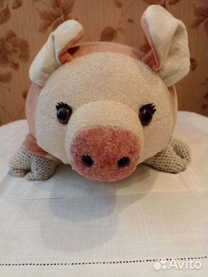 Подушка декоративная Поросёнок