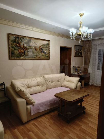 3-к. квартира, 54 м², 4/4 эт.