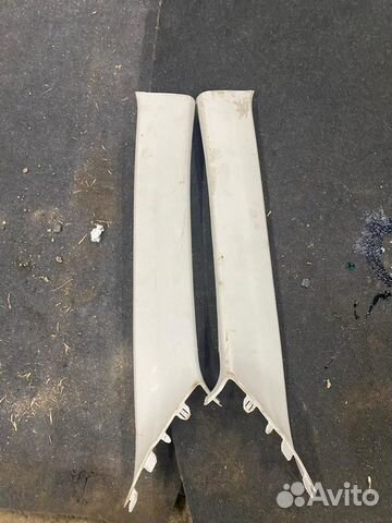 Накладка стойки передняя правая Suzuki Vitara 2LY