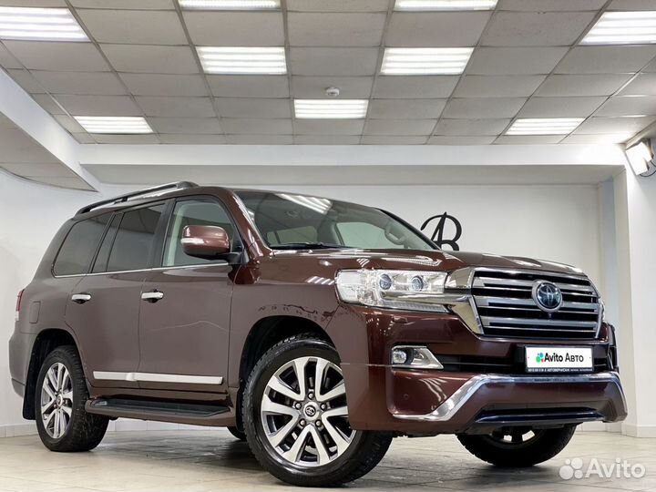 Toyota Land Cruiser 4.6 AT, 2017, 127 210 км