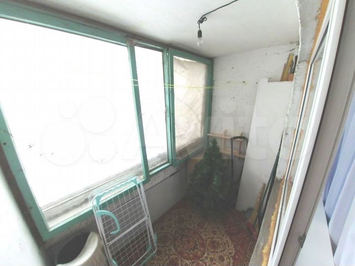 2-к. квартира, 49 м², 1/9 эт.