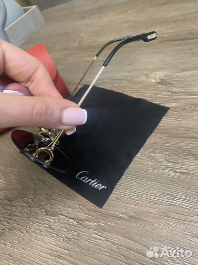 Солнцезащитные очки