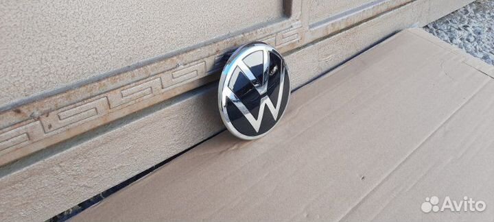 Эмблема передняя Volkswagen Polo 6 2020-2022
