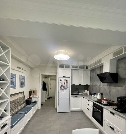 2-к. квартира, 70 м², 3/17 эт.