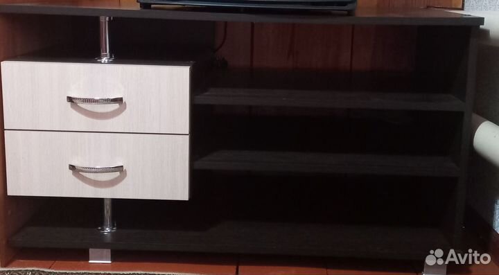 Тумба под телевизор