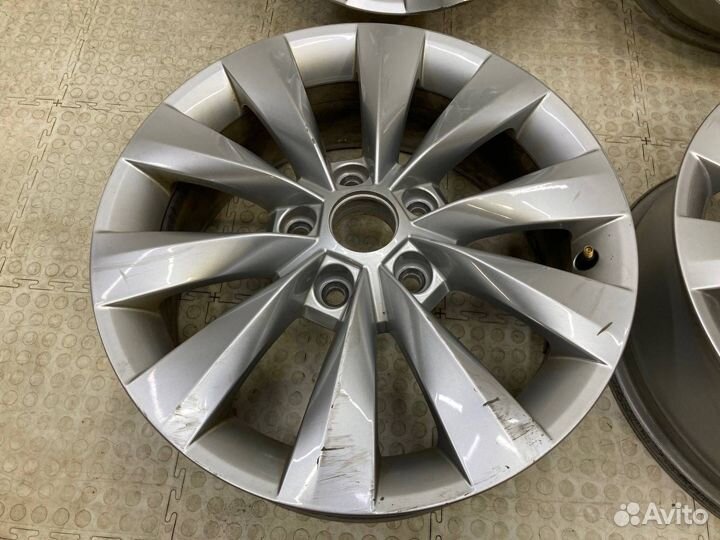 Комплект литых дисков R16 Skoda Karoq 2017