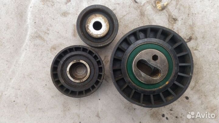 Ролик-натяжитель руч. ремня 1.8 RKB Ford Mondeo 2