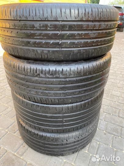 Continental ContiPremiumContact 5 SUV 225/60 R17