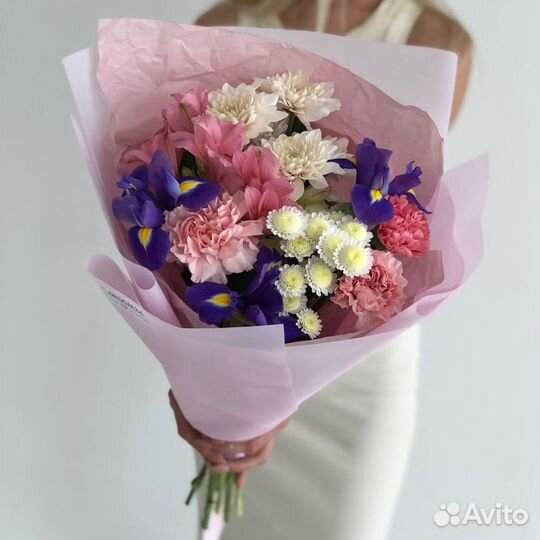 Букет с ирисами