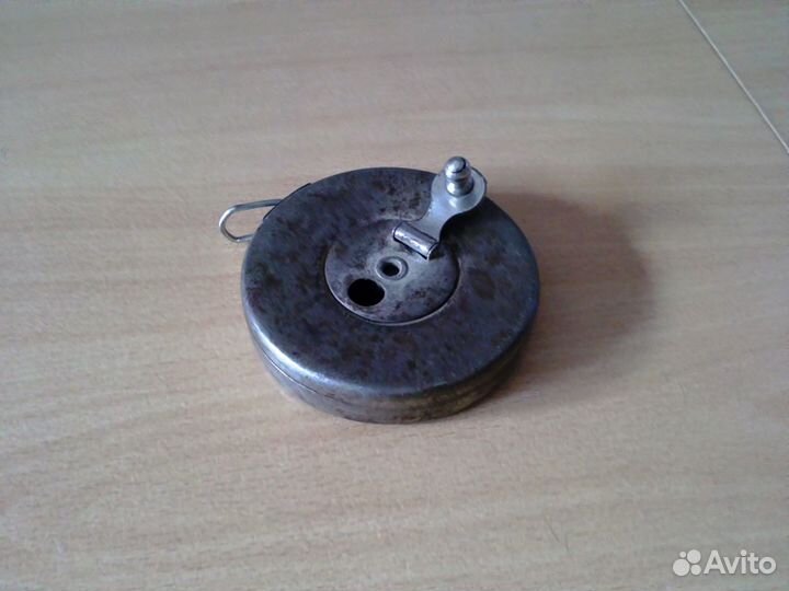 Рулетка старинная металлическая