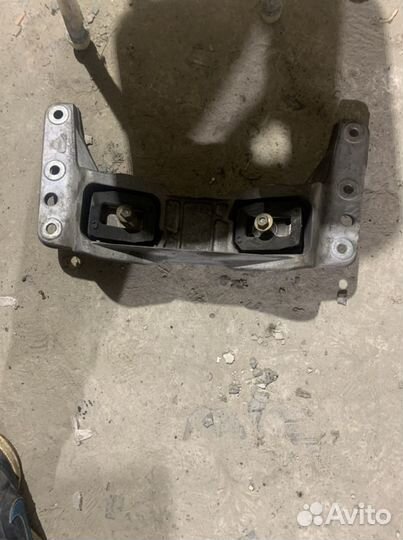 Подушки АКПП bmw 5e60