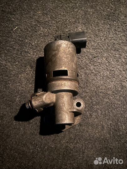 Клапан EGR, патрубок воздушный Крайслер 300с 3.5