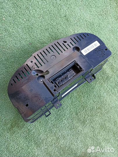 Приборная панель Volkswagen Jetta седан 1.6 2006