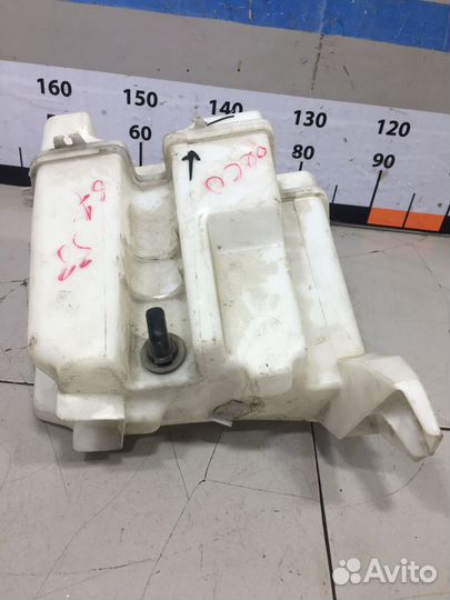 Бачок омывателя Nissan Tiida C11