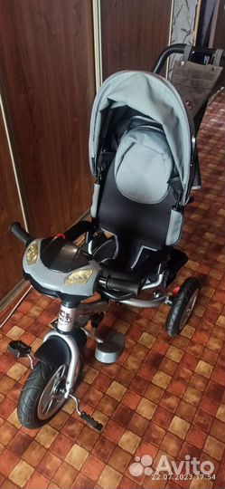 Трехколесный велосипед с родительской ручкой