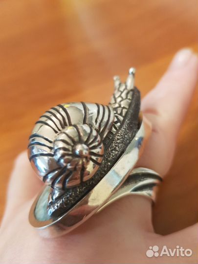 Серебряное кольцо