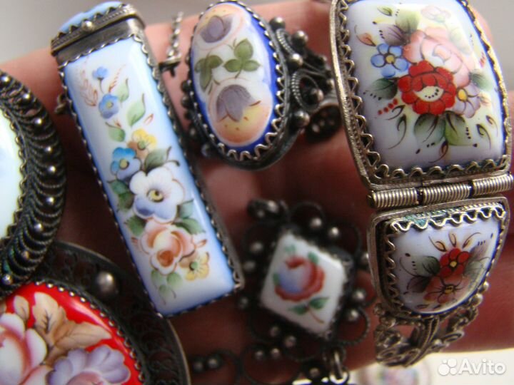 Винтажные украшения с финифтью