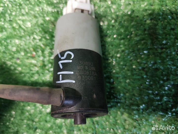 Мотор омывателя лобового стекла Toyota Auris E150