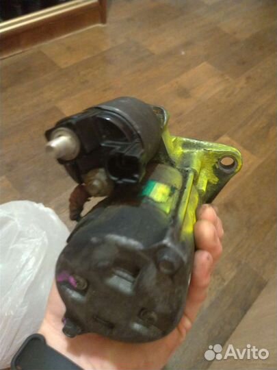 Стартер Toyota Avensis