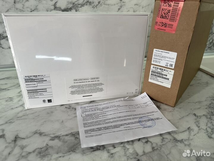 Apple MacBook Air 13 M1/8/256 Silver Новый