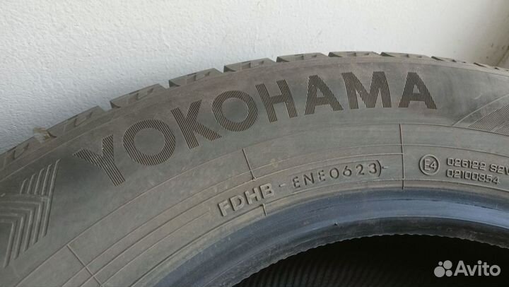 Yokohama Ice Guard IG60 215/65 R16 98Q