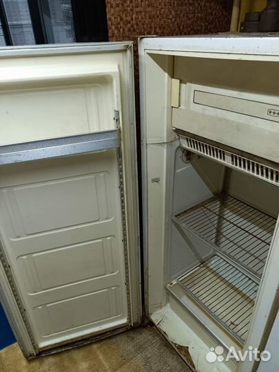 Холодильник б/у