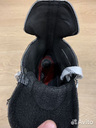 Хоккейные коньки Bauer XXX 10 EE