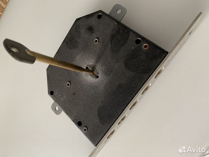 Замок врезной для металлических дверей
