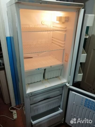 Холодильник стинол двухкамерный