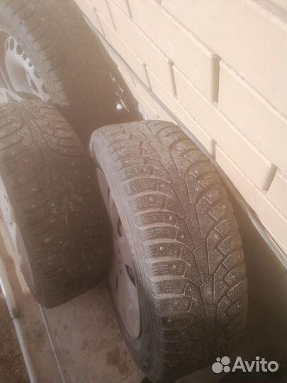 R16 Nokian Tyres Nordman 5 205/60, PCD 5x105 DIA 56.6