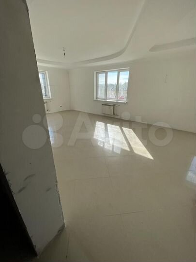 Дом 465 м² на участке 25 сот.